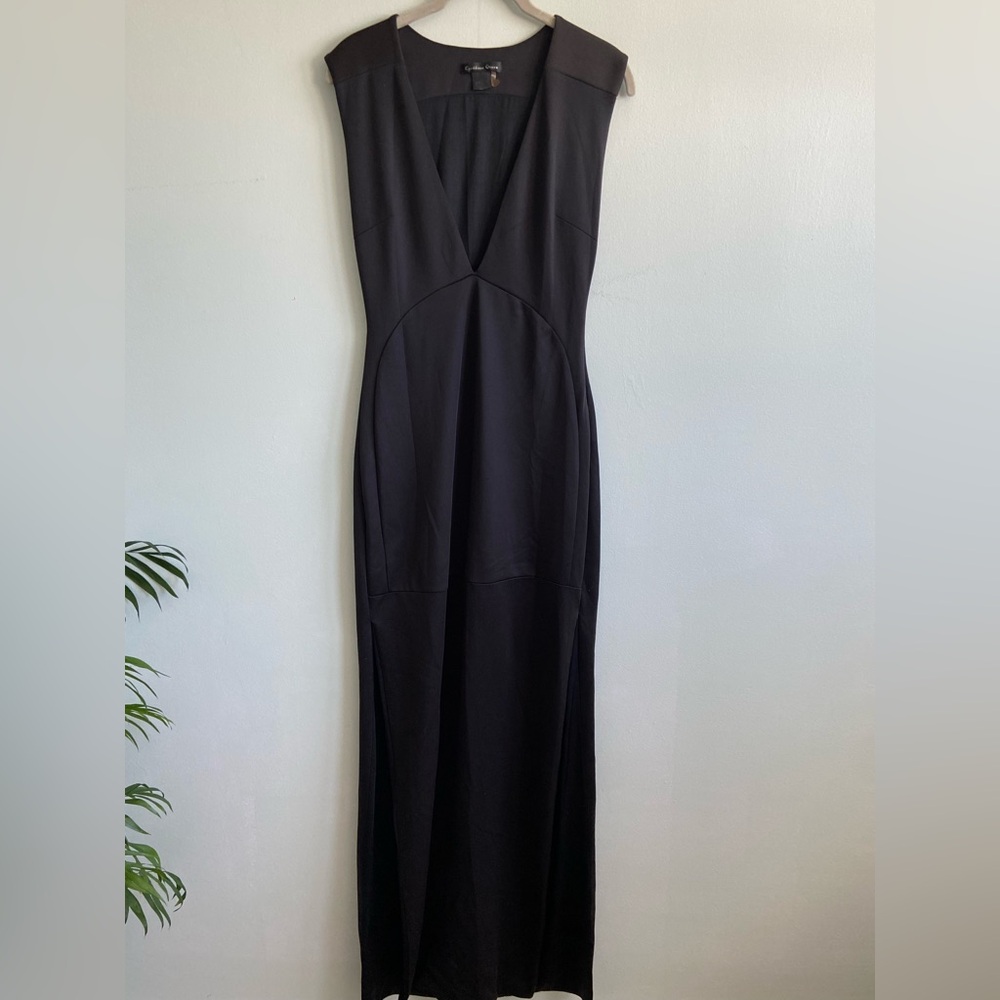 Elegant Black Sleeveless gown dress